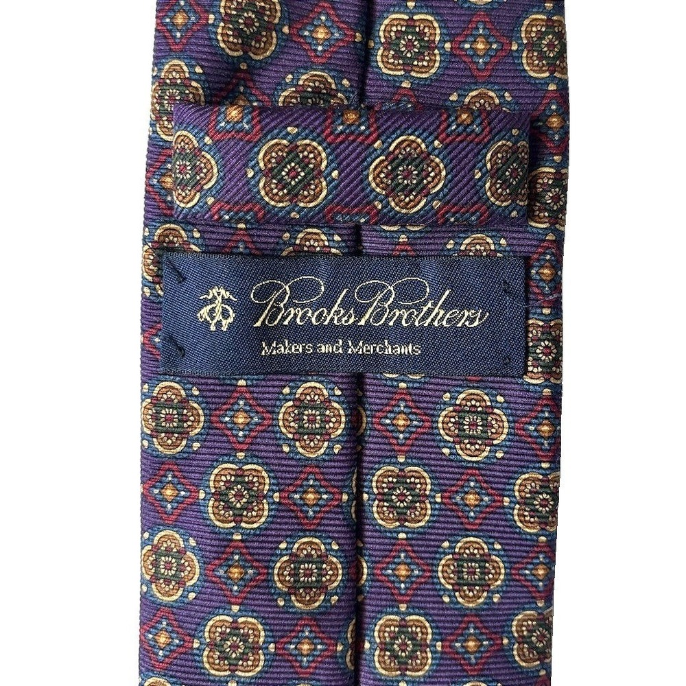 Vtg Brooks Brothers Makers 100% Silk Tie Medallion Pattern Purple Made in USA - Picture 2 of 7
